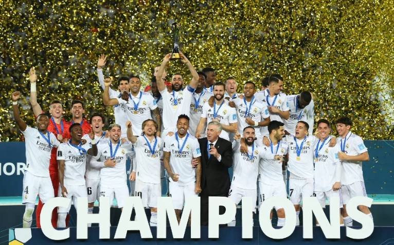 热刺vs小蜜蜂首发：库杜斯、里沙利松领衔！帕利尼亚替补