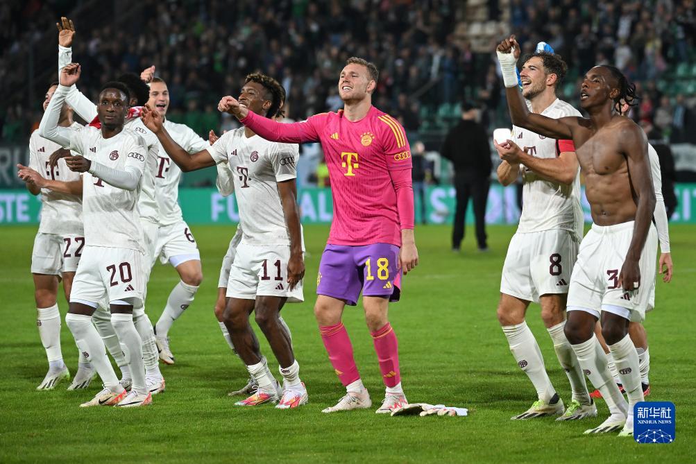 全场集锦：2026男排欧冠 正赛小组赛E组 意大利奇维塔诺瓦3-0法国蒙彼利埃（2026男排欧冠E组小组赛集锦：意大利奇维塔诺瓦3比0完胜法国蒙彼利埃）