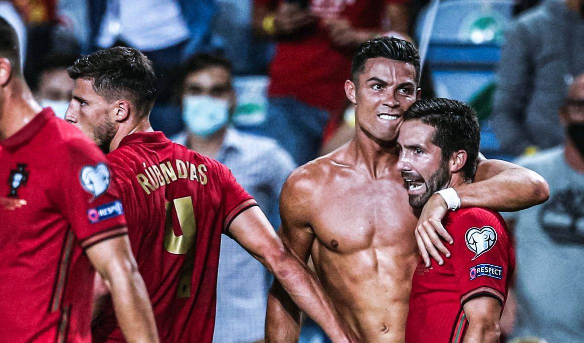 拿到50冠再退役，梅西已经是历史第一人了吗？