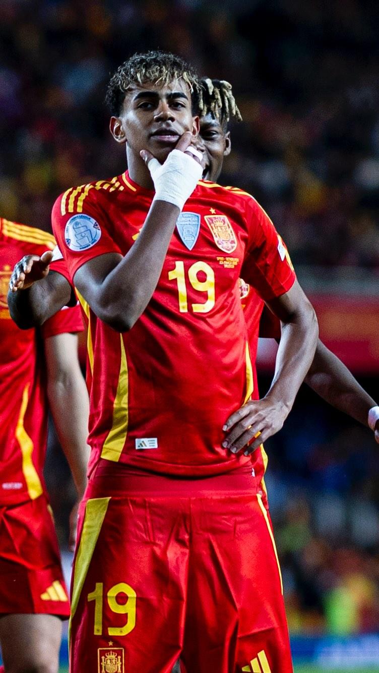 CW：阿森纳求购楚阿梅尼传闻不实，皇马很器重他