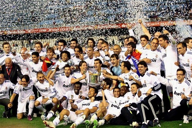 喷气机独造8球！4进球+1乌龙+门将3失误亲手断送连胜（喷气机包办8球：4球进账+1记乌龙+门将3次失误，连胜戛然而止）