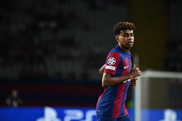 记者：尤文可能在冬窗拿洛卡特利和国米租借交换弗拉泰西