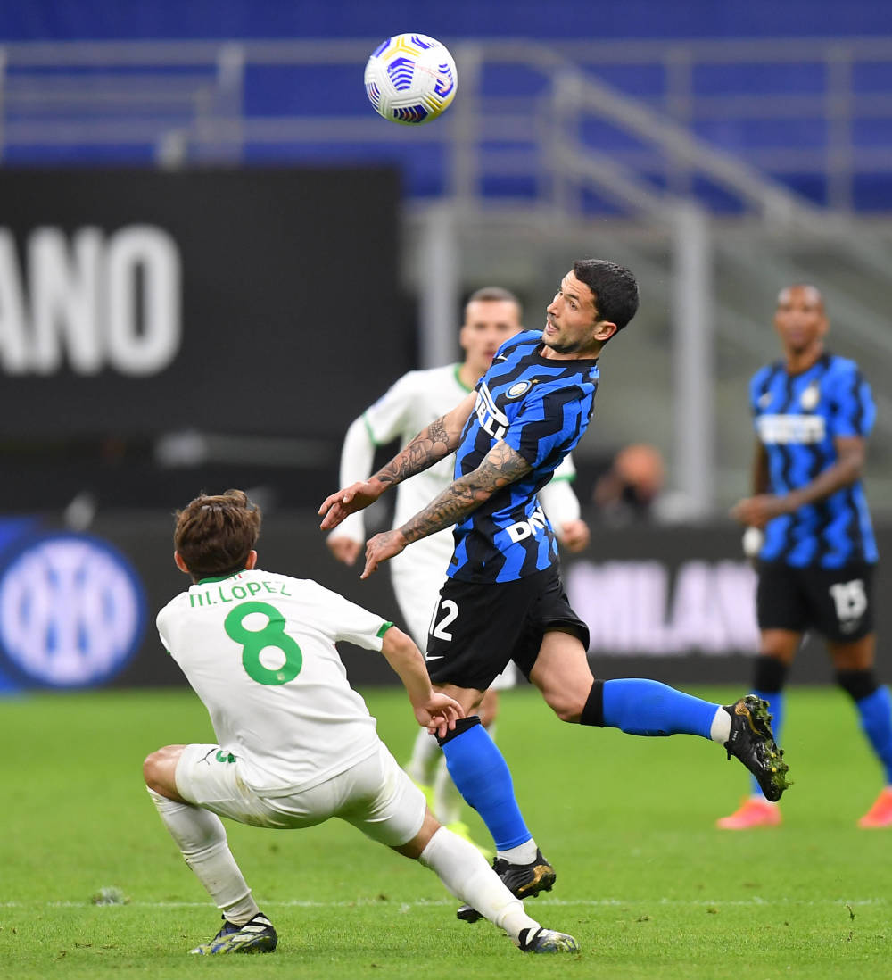 狮吼官方：因脑震荡协议，克莱因无缘出战麦克阿瑟（狮吼通报：遵循脑震荡程序，克莱因缺席对阵麦克阿瑟之战）