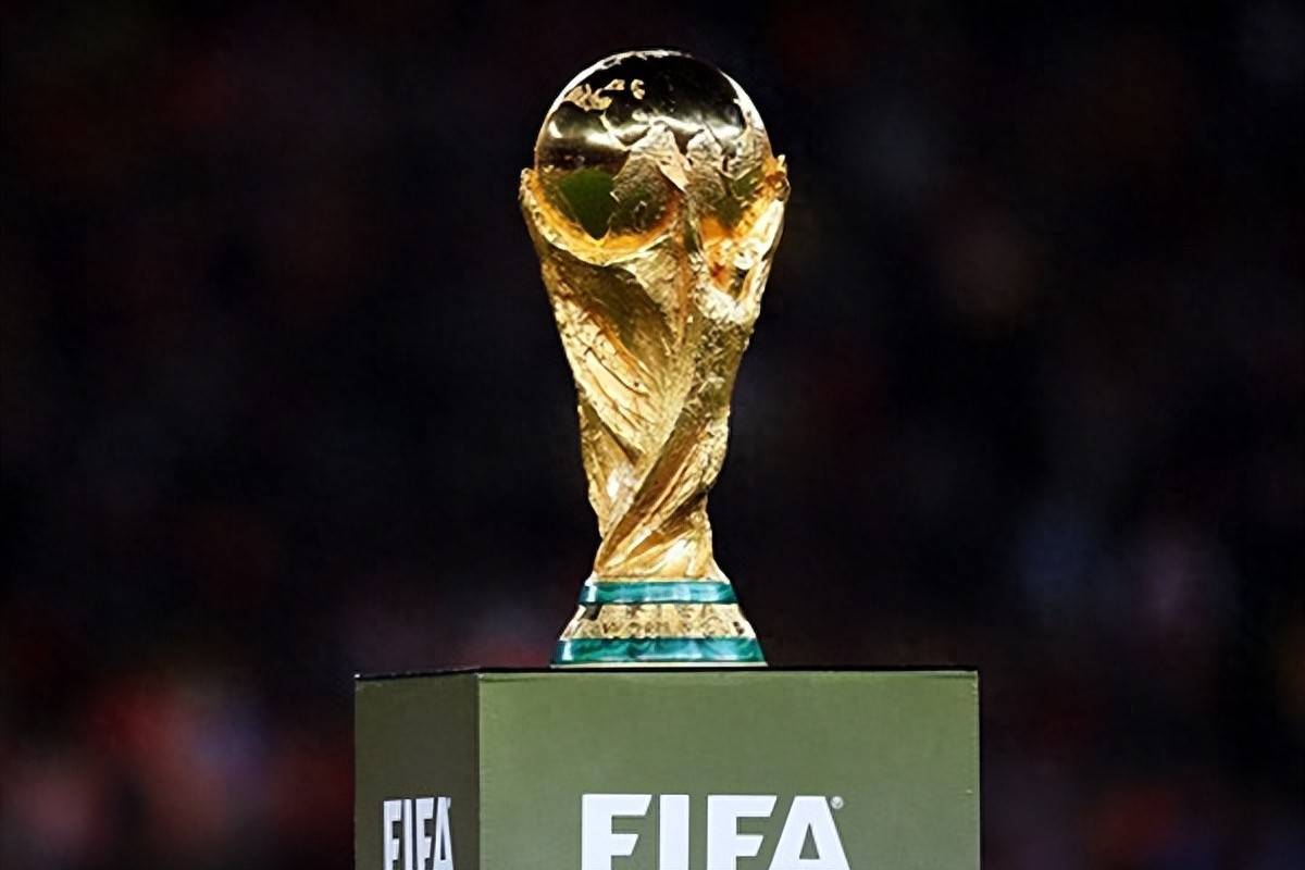 拜仁、巴萨有意，记者：阿斯拉尼想迈出下一步，不会长期留队